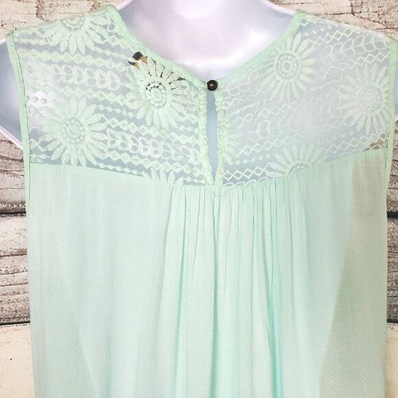 Suzanne Betro Women’s Top XL Mint Green Sleeveless Crochet Lace Overlay Boho - Picture 7 of 8